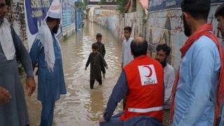 Kızılay Pakistan’da Gıda Yardımlarına Devam Ediyor