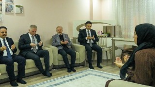 Vali Gül, Kaymakam Şenel ve Başkan Atila Aydıner’den şehit ailesine ziyaret