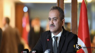 ÖZER, İSTANBUL'DA ÖĞRETMENLERLE İFTARDA BULUŞTU